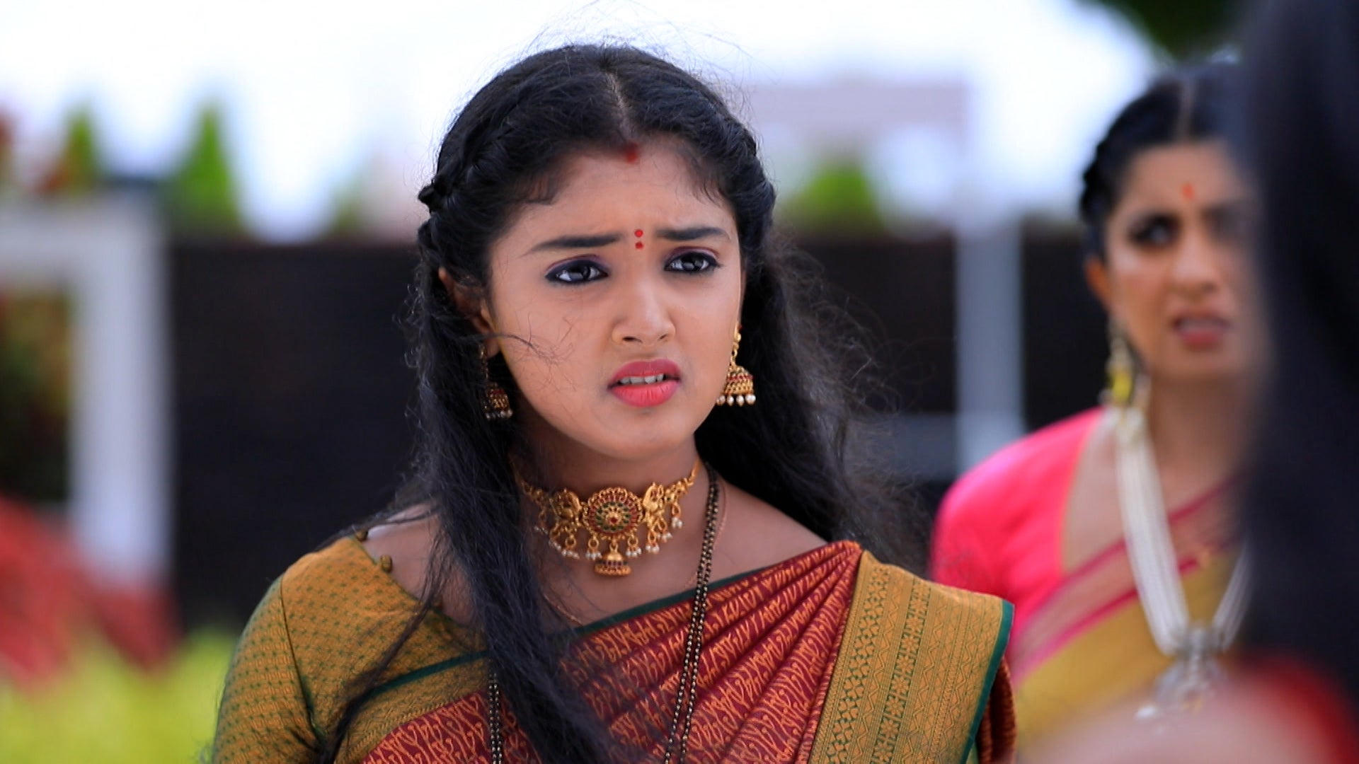 Watch Lakshmi Baramma Season 2 Episode 126 : Lakshmi Confronts Keerthi ...