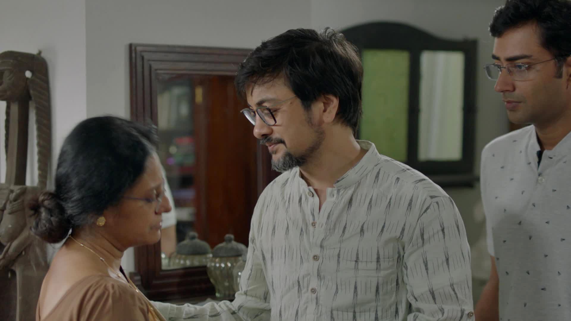 Watch The Broken Nest Season 1 Episode 4 Rishabh Returns Home Watch