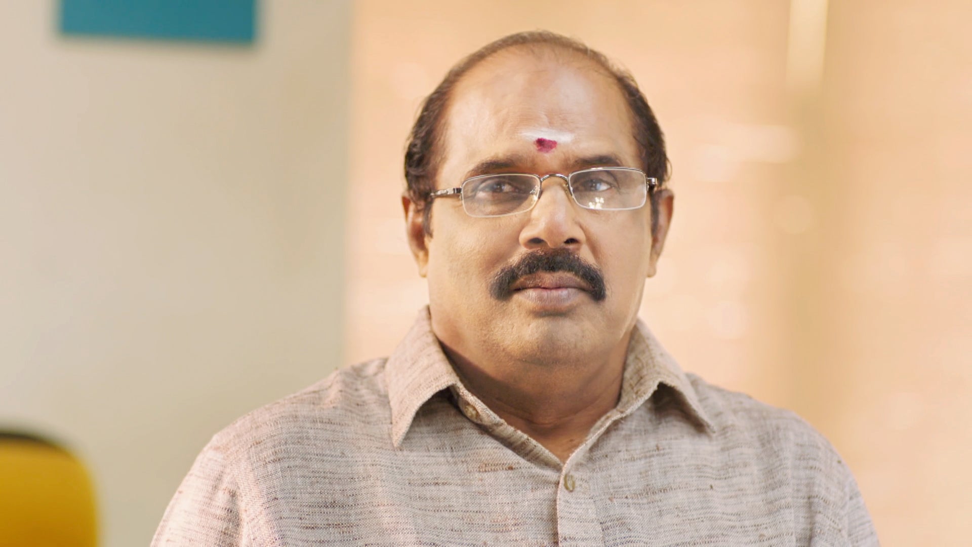 Watch Thirumanam Season 1 Episode 300 Lakshmanan Confronts Santhosh