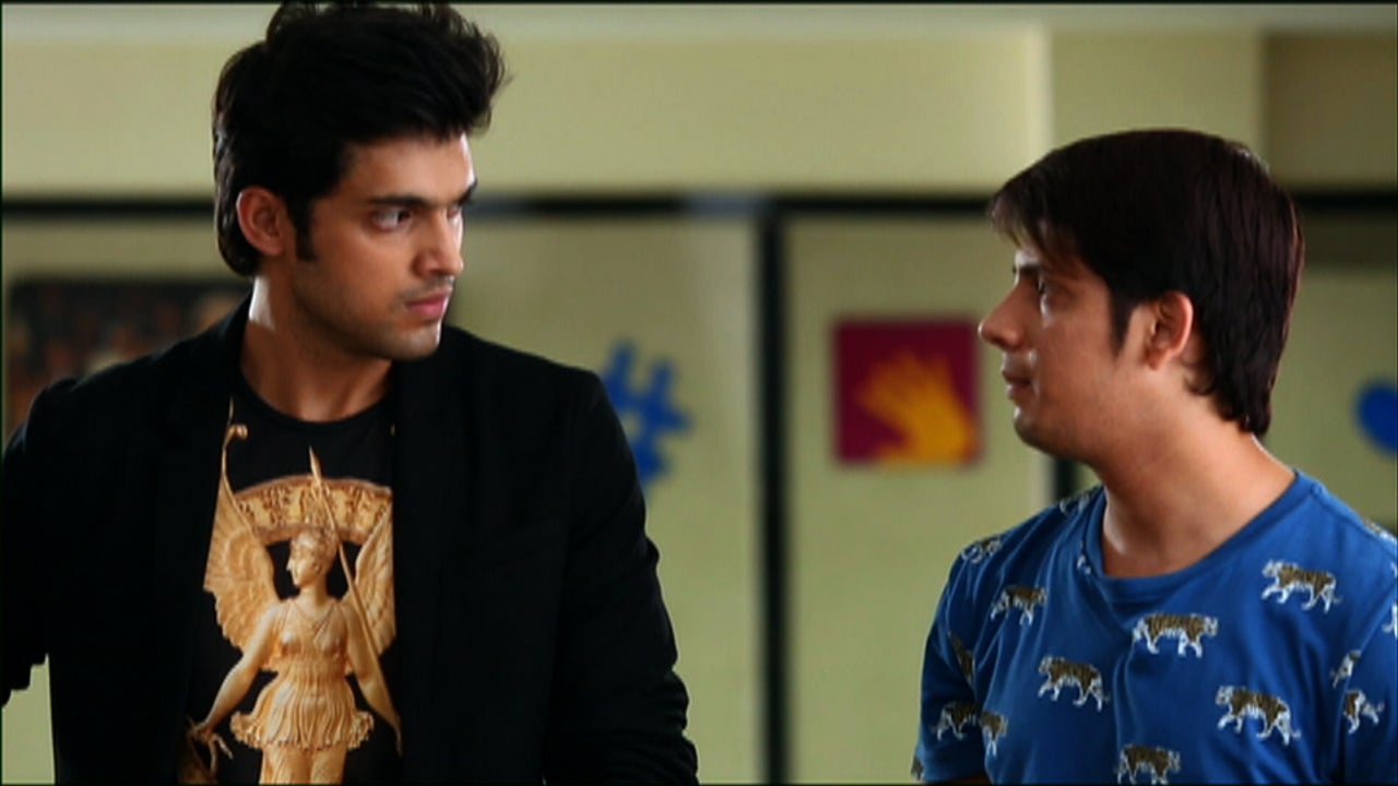 Watch Kaisi Yeh Yaariaan Season 1 Episode 64 : Eyes Spies Watch Full
