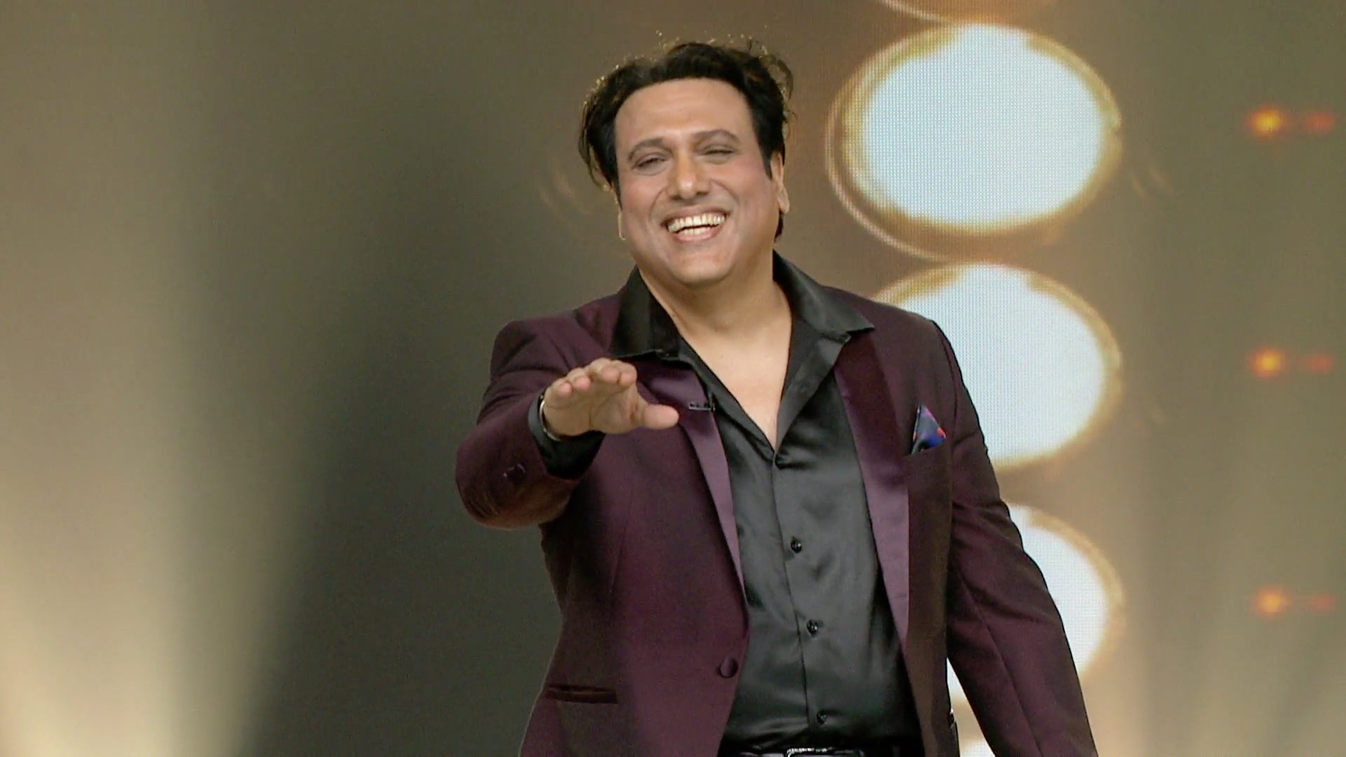 Watch Rising Star Season 2 Episode 14 : A Grand Show For Hero No.1