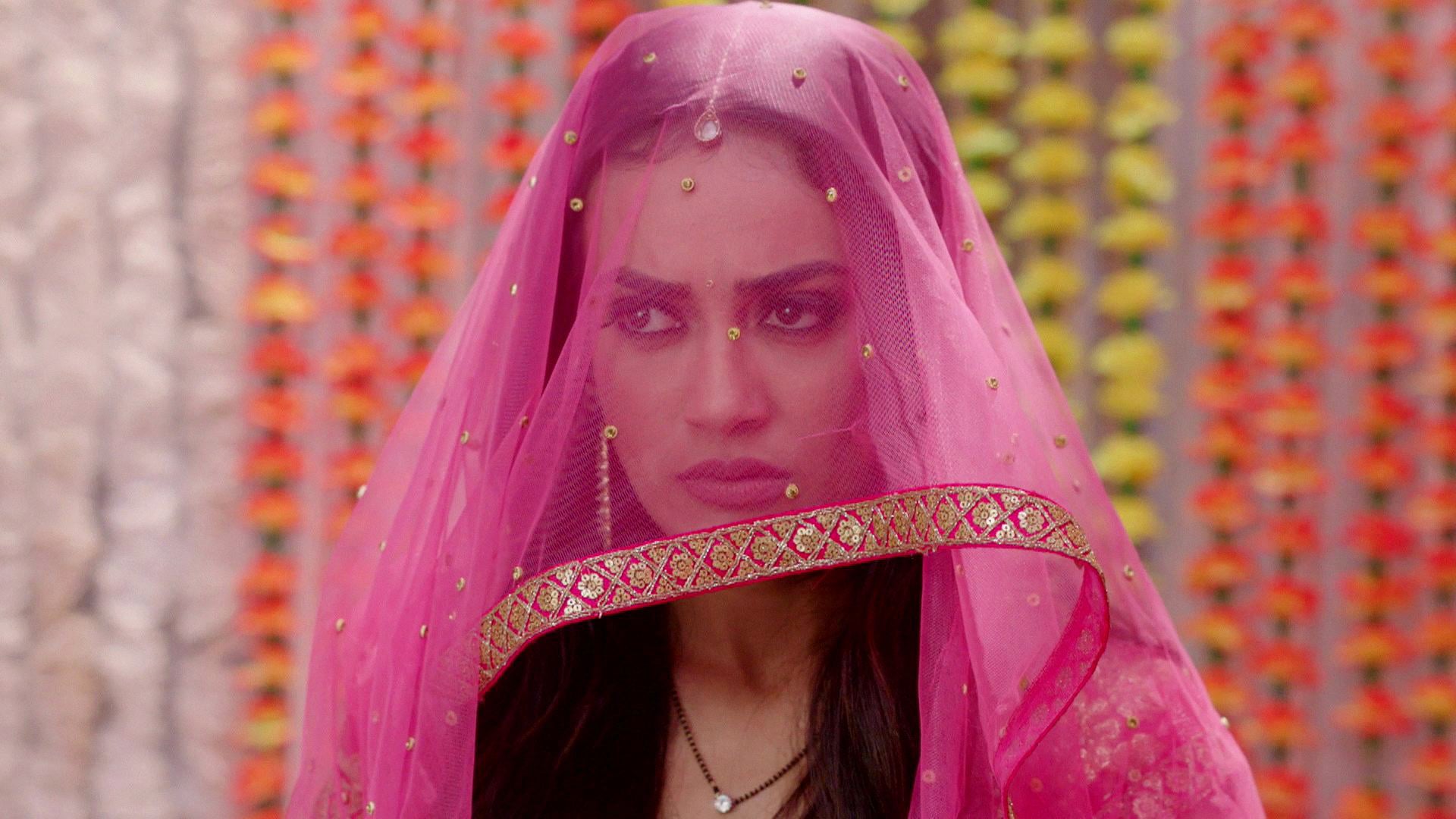 Watch Naagin Season 3 Episode 13 : Bela Walks Into Anu's Trap - Watch ...