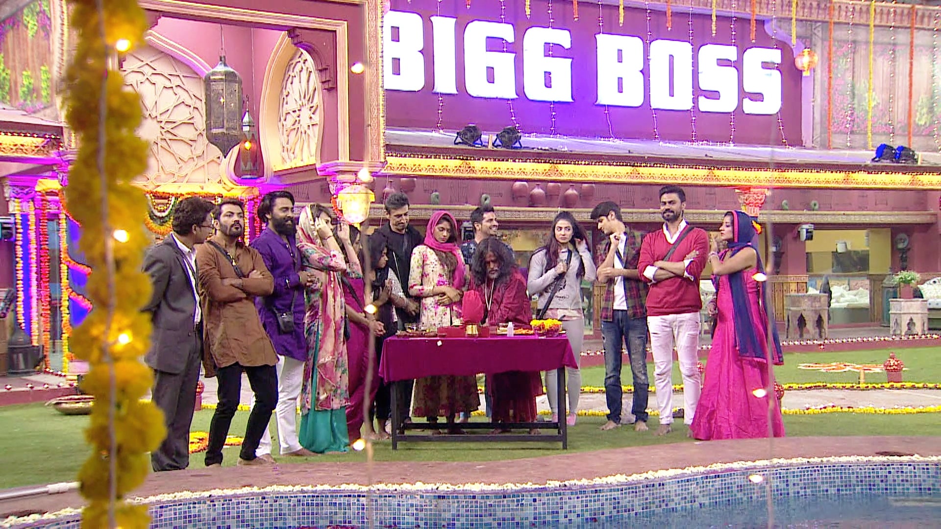 Watch Bigg Boss Season 10 Episode 13 Day 12 Diwali Celebrations In The House Watch Full 