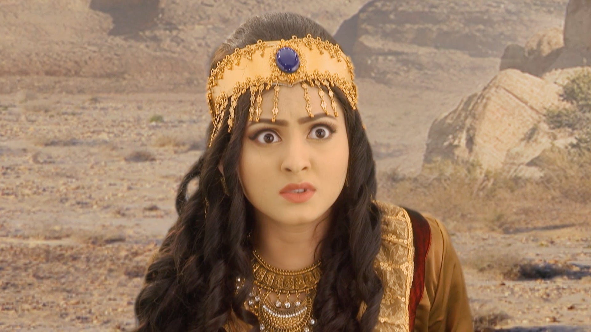 Watch Arabbya Rajani Season 1 Episode 136 : Nafeeza Attacked By A Lion