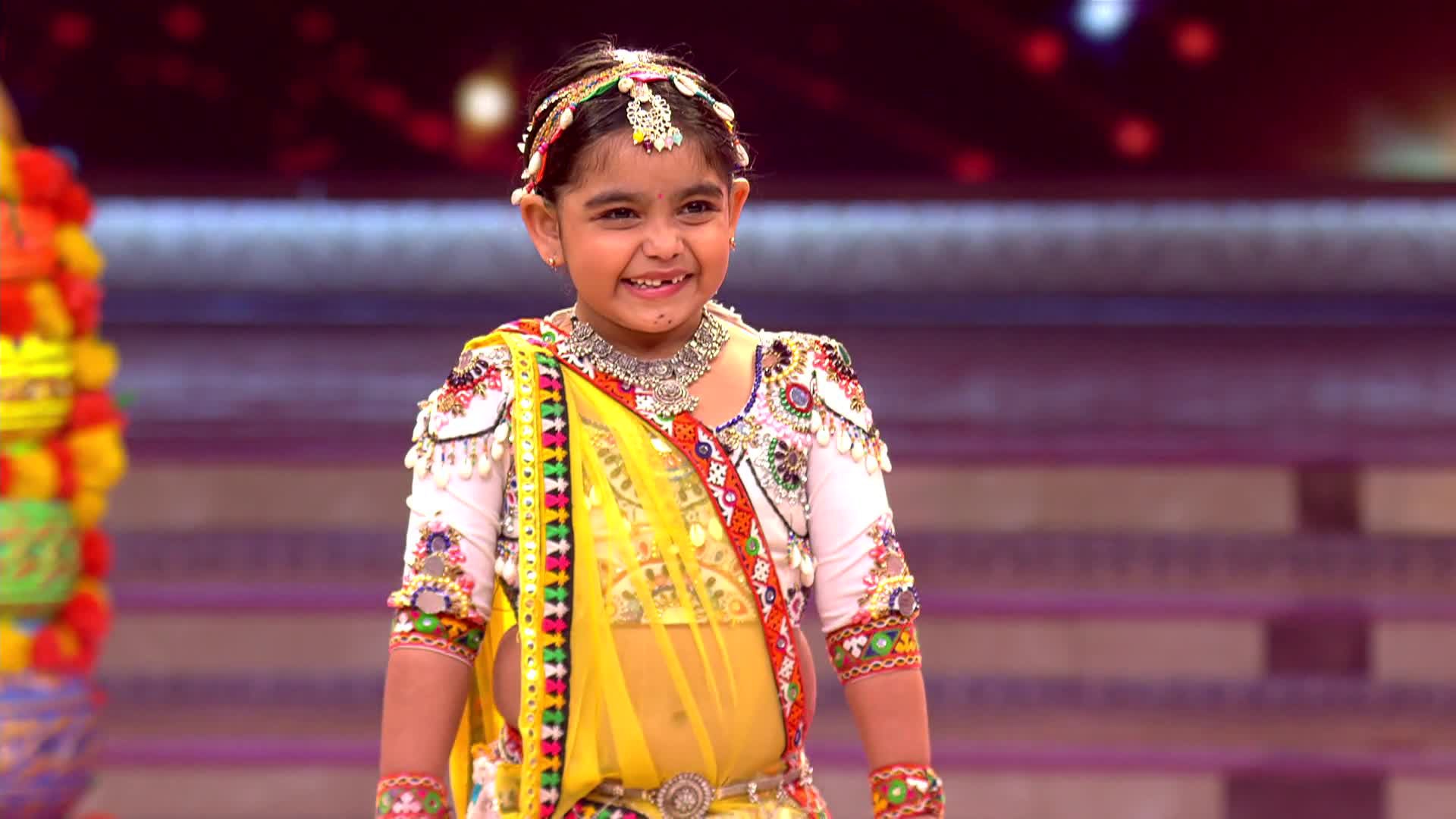 Watch Dance Deewane Season 4 Episode 16 : Deepanita Steals The ...