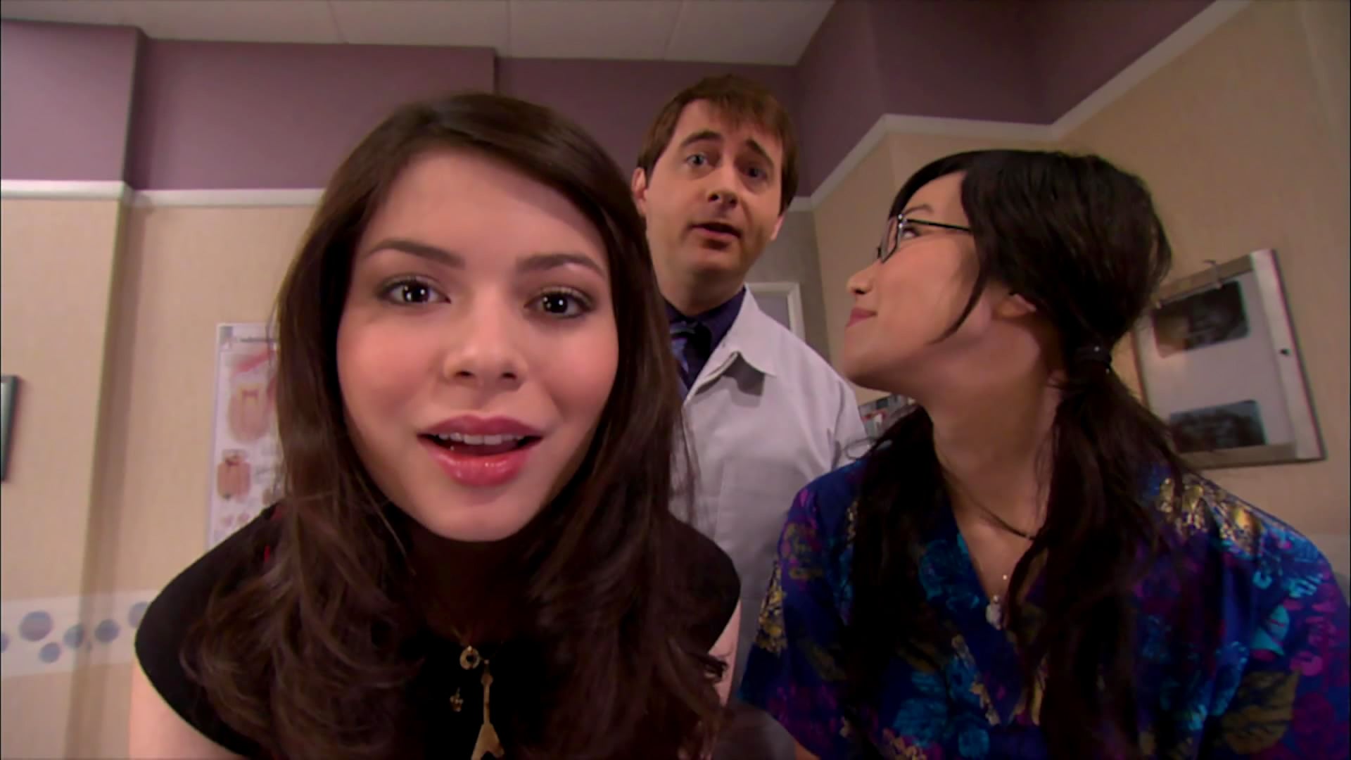 Watch ICarly Season 2 Episode 27 IThink They Kissed Watch Full