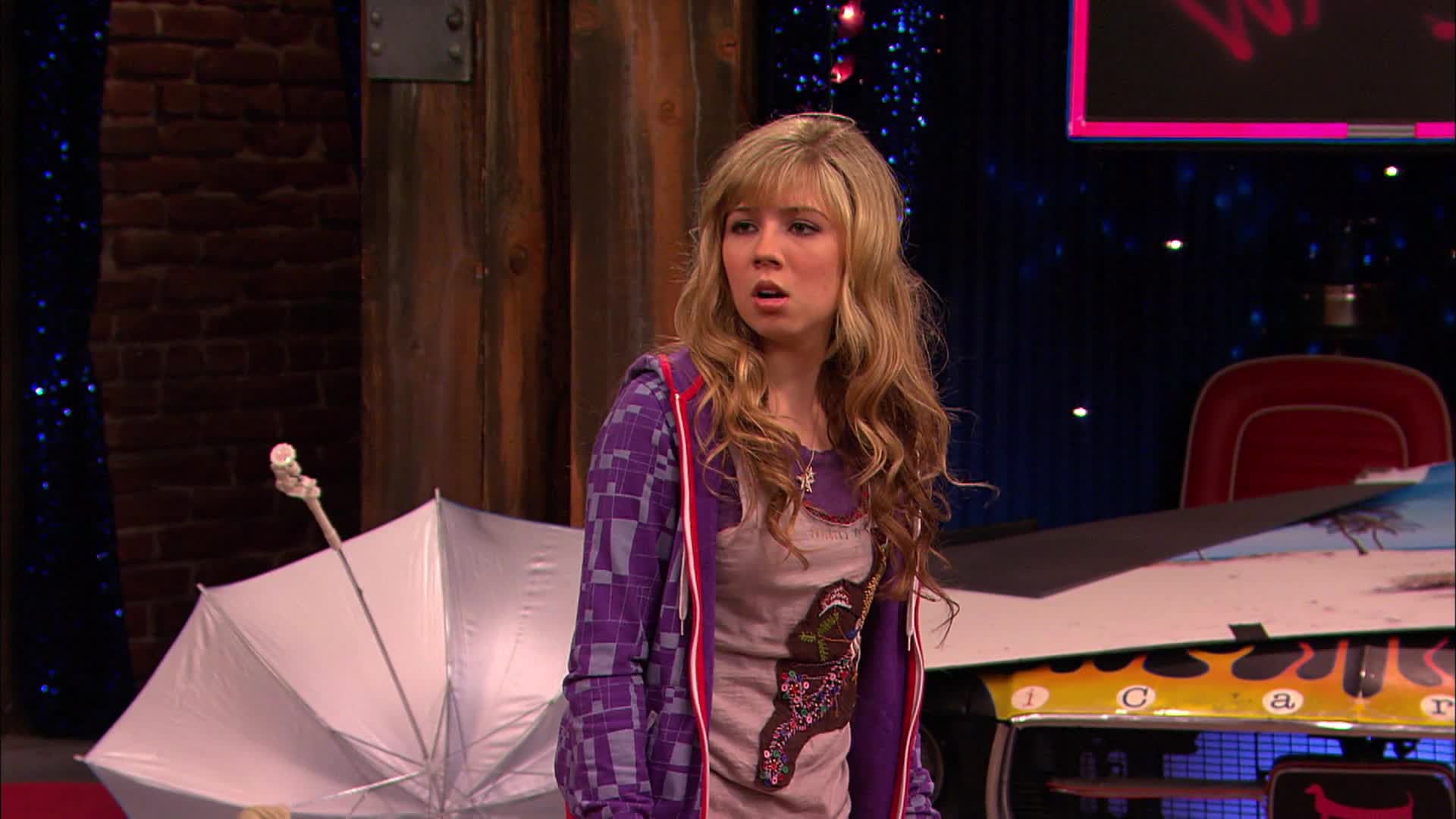 Watch ICarly Season 2 Episode 41 : The Photography Battle - Watch Full ...