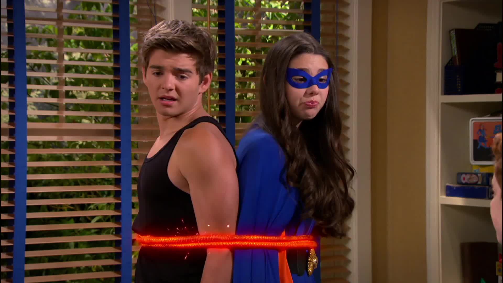 Watch The Thundermans S02 Season 2 Episode 13 Max Phoebe Get Into