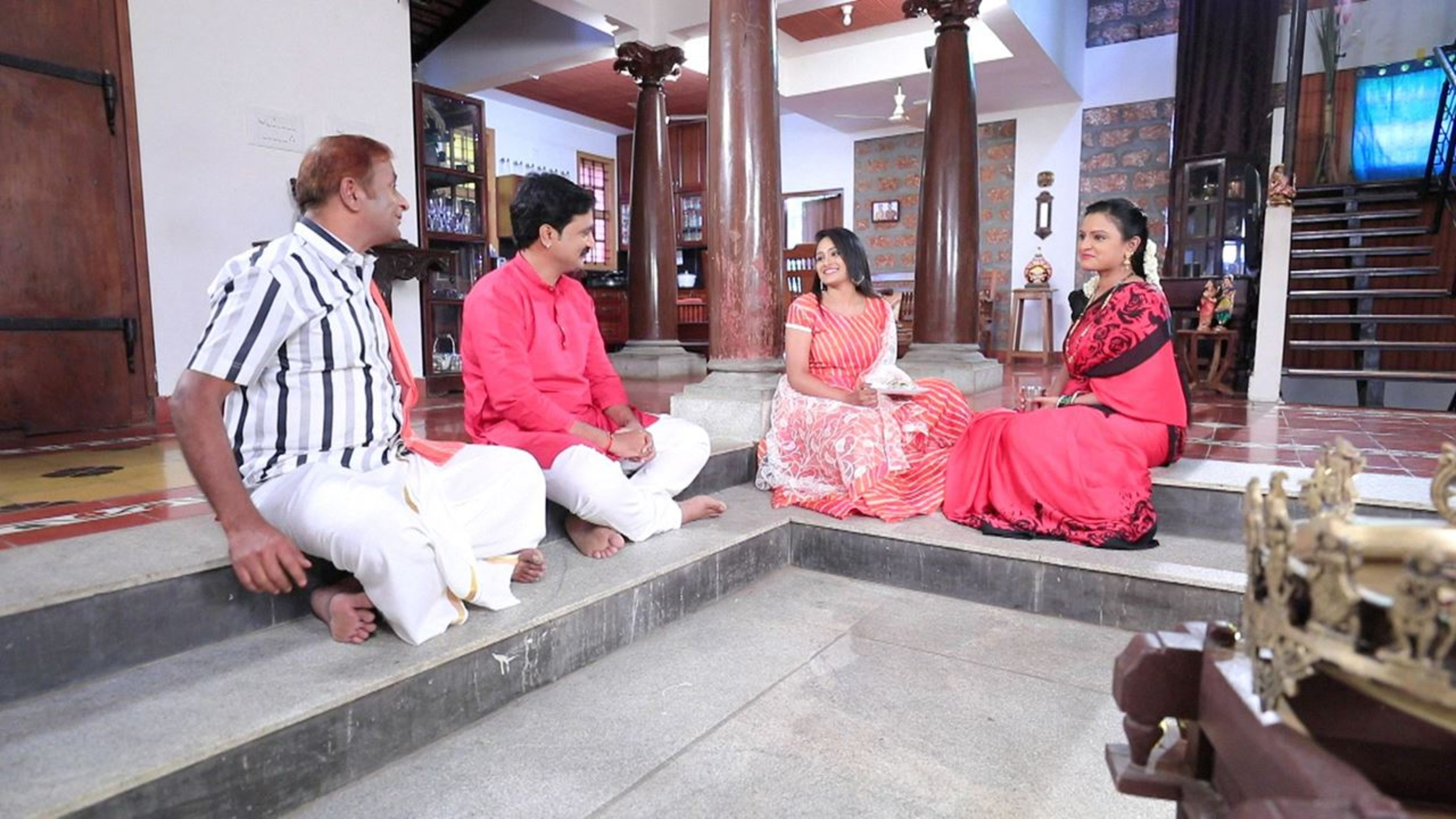 Watch Mangala Gowri Maduve Season 1 Episode 2121 Telecasted On 01 10 2019 Online The vrata is done on every tuesdays of the shravana maasa (4 tuesdays) which usually falls in the moth of july and august. sneha visits mangala s house