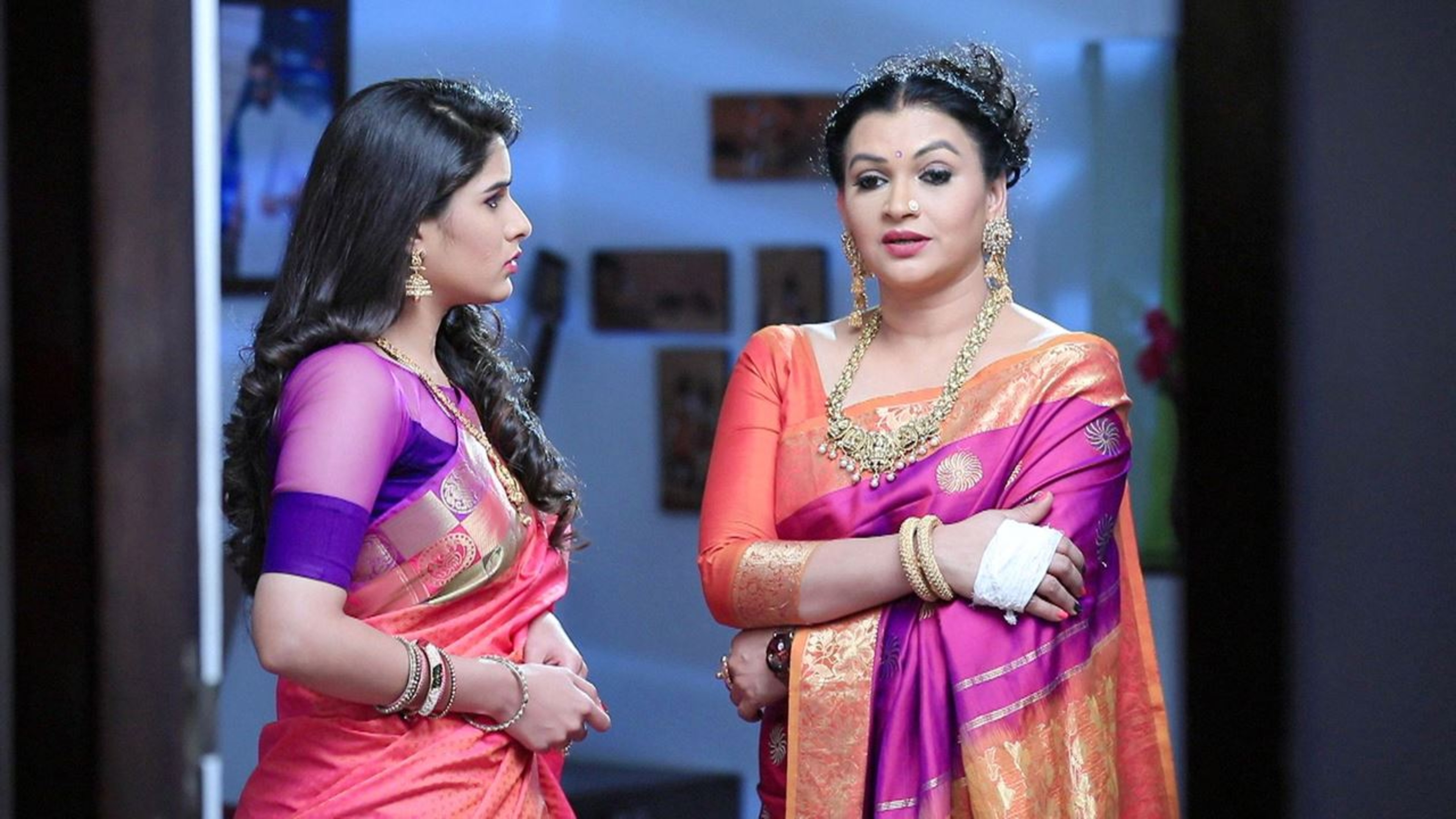 Https Www Voot Com Shows Reporters Project 1 626092 Reporters Project Season 01 Episode 31 744702 Https V3img Voot Com Resizehigh W 3840 H 2160 Kimg Kimg 3176d14bc55f4a9cad7d5411ac2c22ef 1280x720 Jpg Cdata The Kumbh Diaries Kannada serial actor real life story colors kannada serial top kannada serial actor news video. https www voot com shows reporters