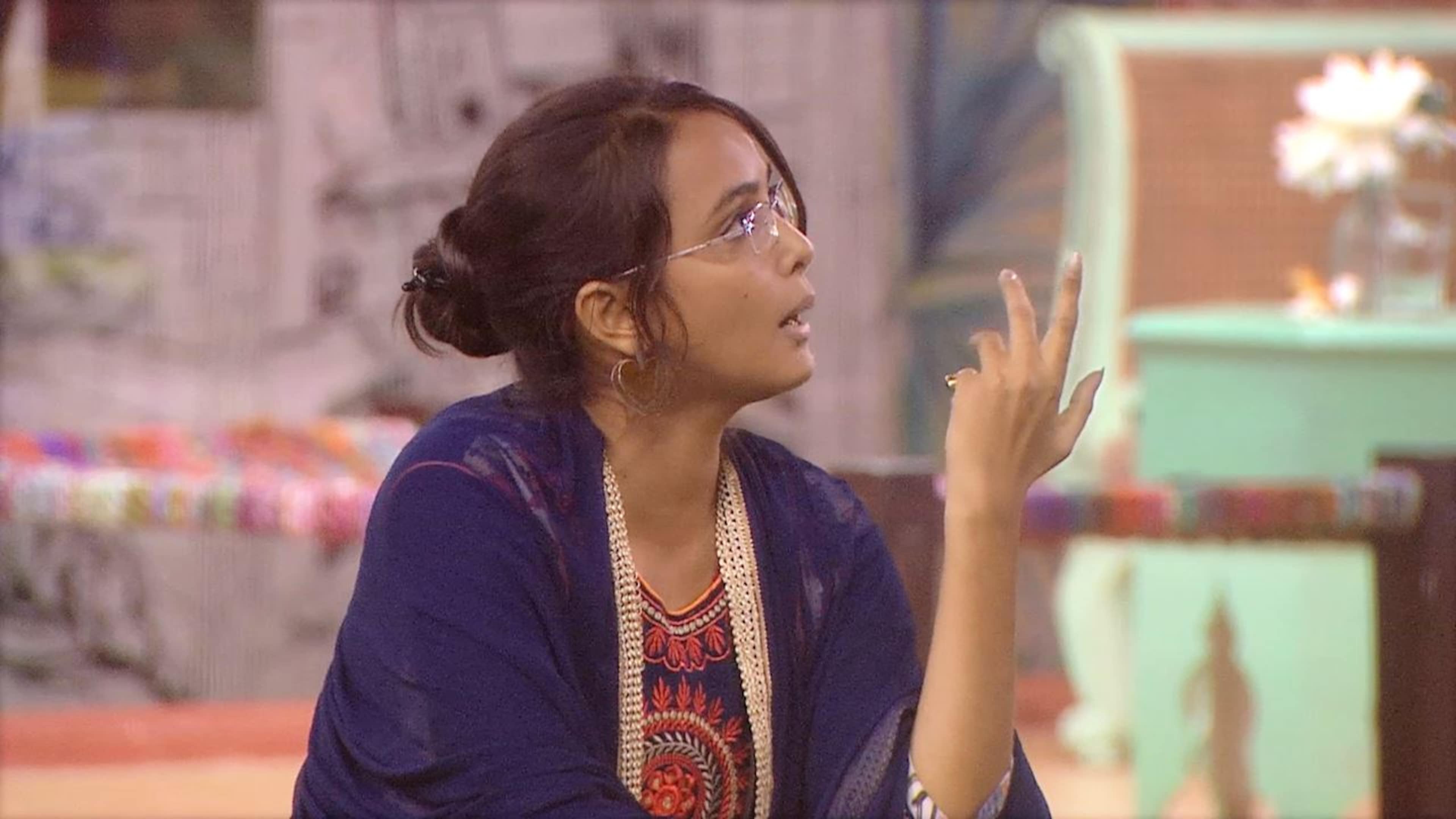 Majaa Talkies Muthu Mani Real Name Visit Of Film Celebrities 4 Waliyuta We let you watch movies online without having to register or paying. waliyuta