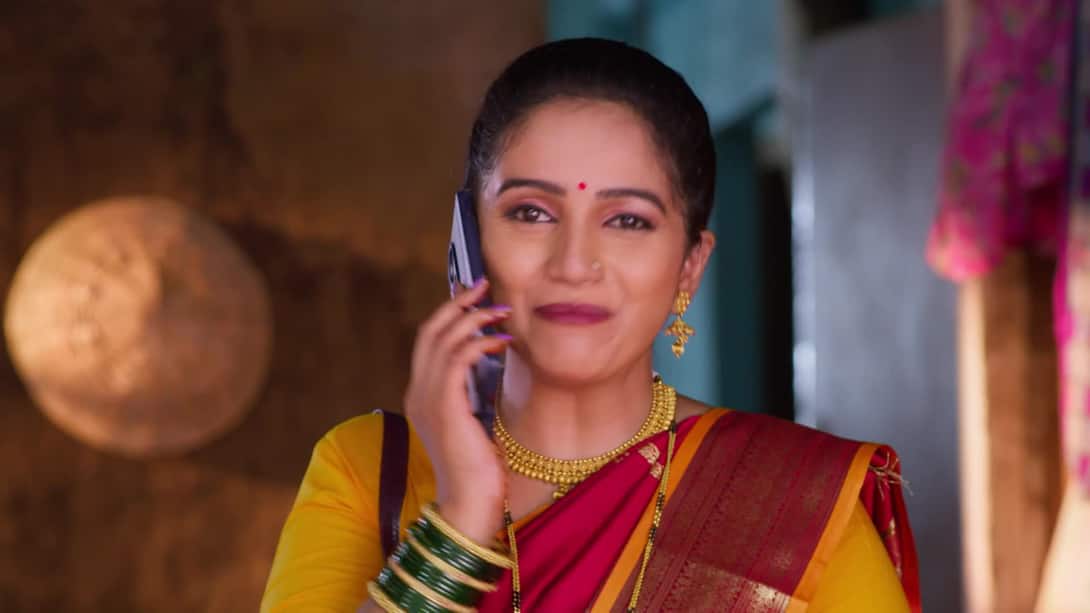Sandhya demands money from Vidula