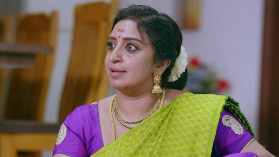 Watch Uyire Season 1 Episode 40 : Veeralakshmi Is Furious! - Watch Full ...