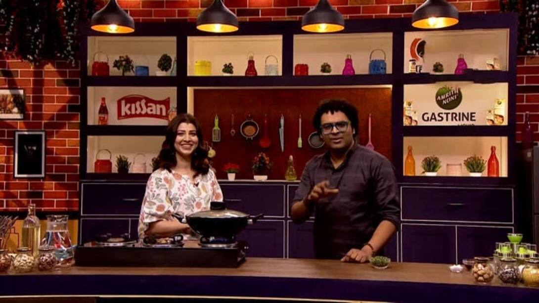 Varun-Tejaswini cook together