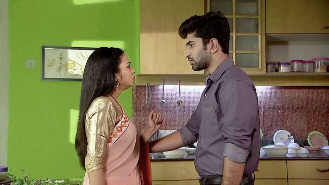 Vikram confesses his love for Ishwari