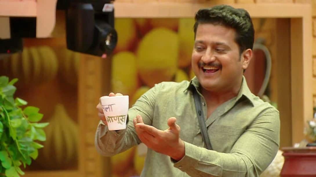 Jitendra blends with the housemates