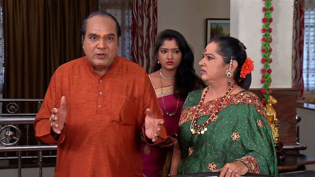 Watch Lakshmi Baramma Season 1 Episode 883 : Episode 883 - Watch Full ...