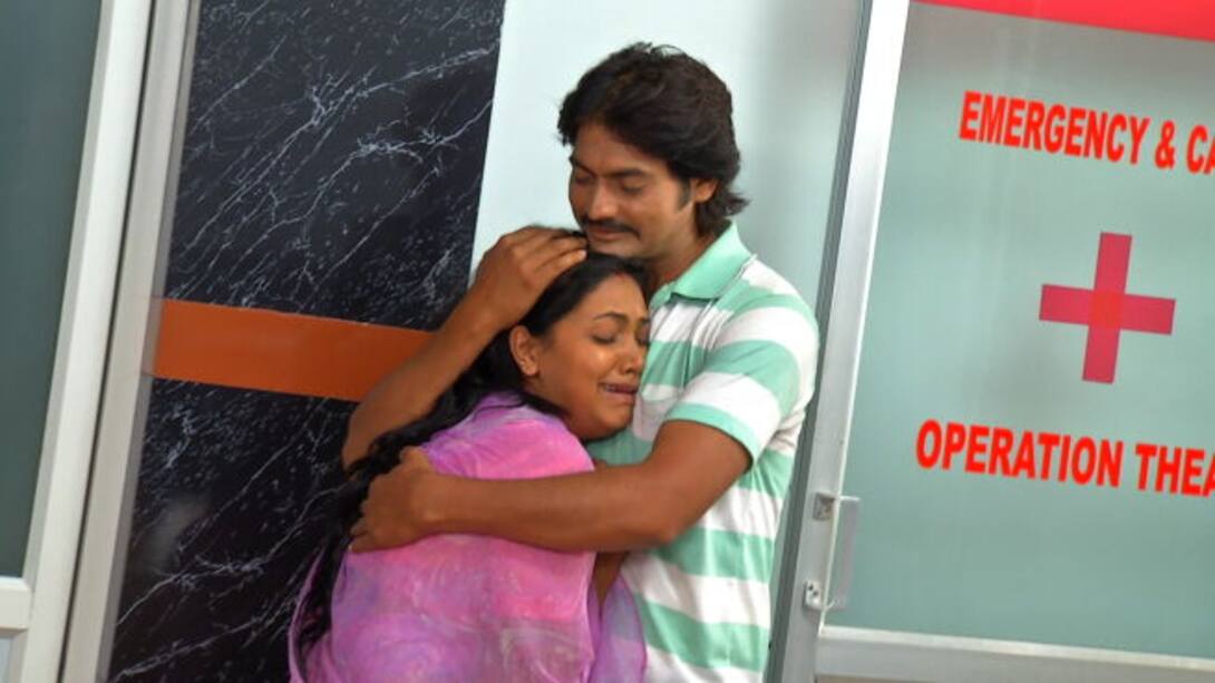 Bhumika embraces Sanjay