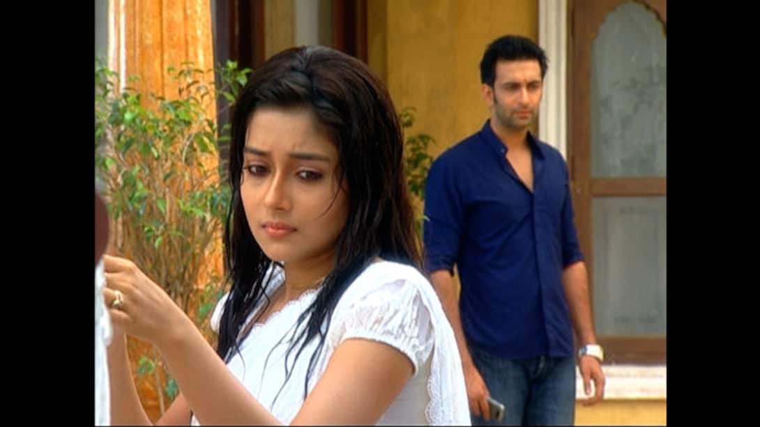 Raghu punishes Tapasya