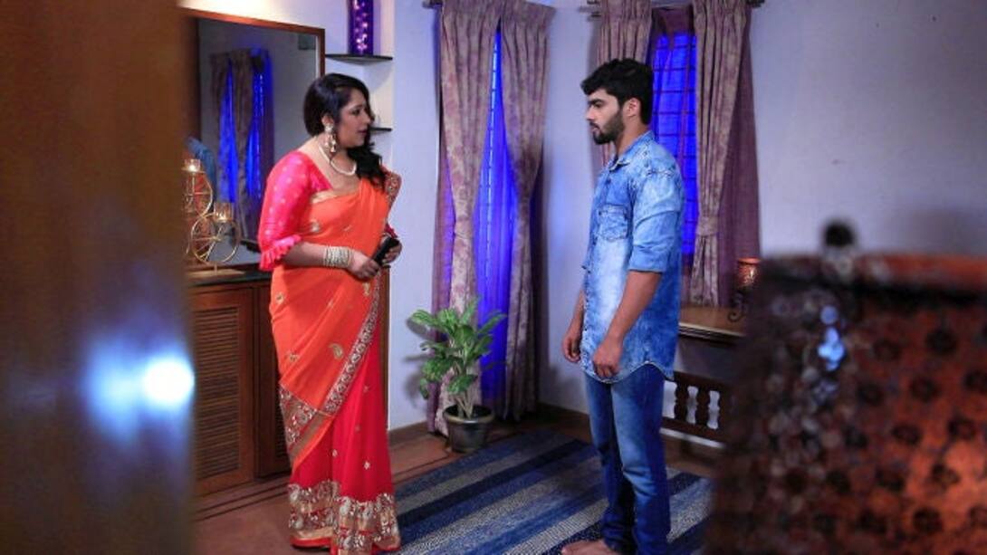 Anish confronts Damini