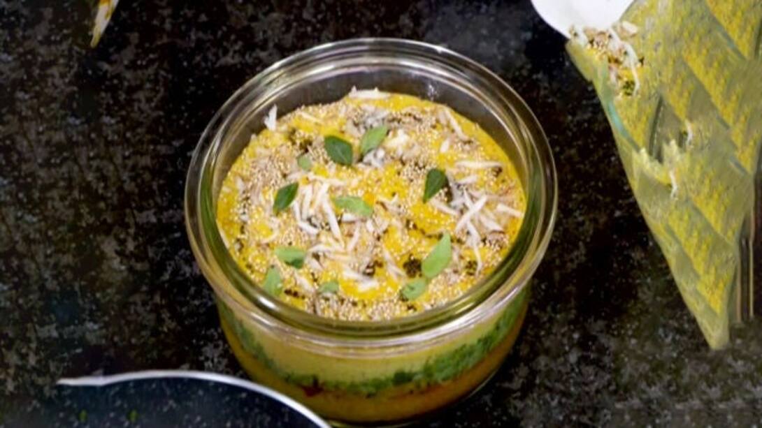 Watch Delicious Green Handvo Video Online(HD) On JioCinema