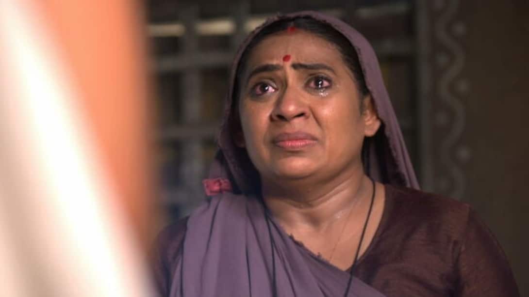 Devi gets emotional in front of Shyam