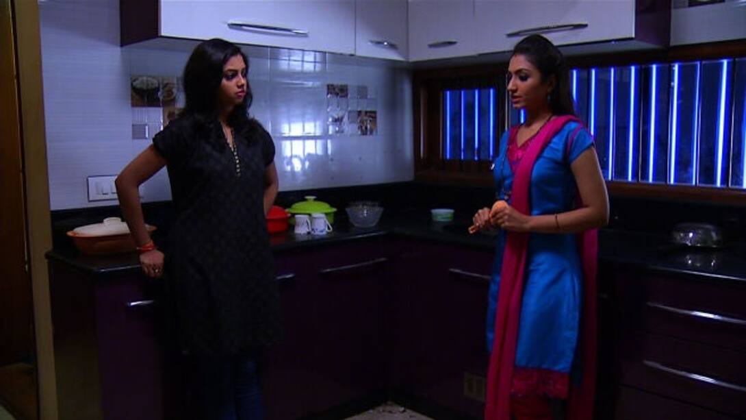 Sannidhi requests Siddhartha