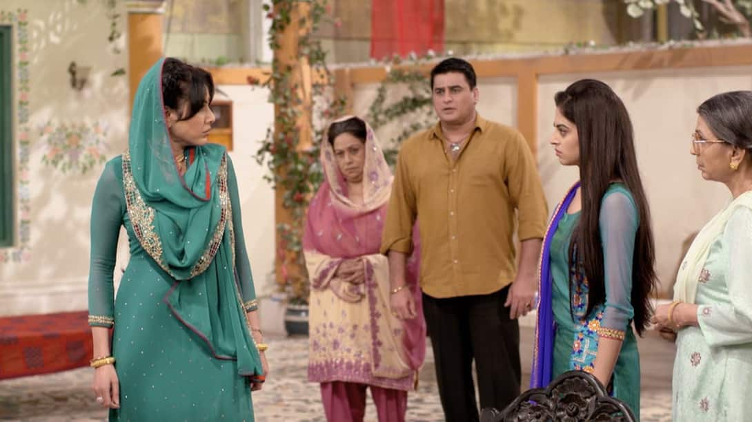 Preeto threatens Soumya's family