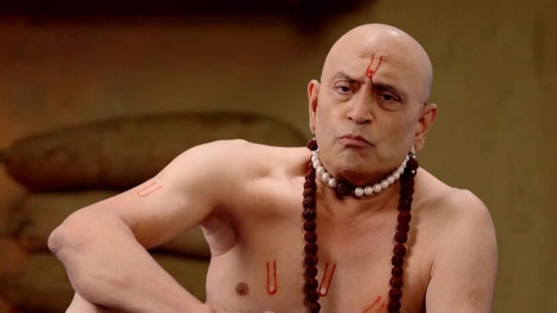 Swami consoles Chimnaji-Parvati