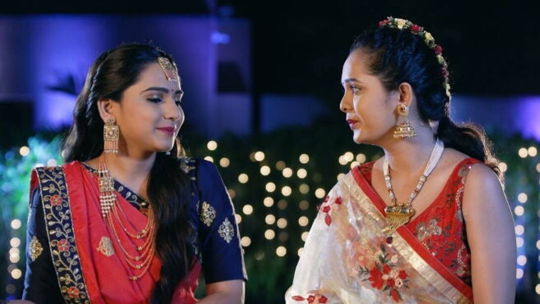 Nisha appologizes to Priyanka