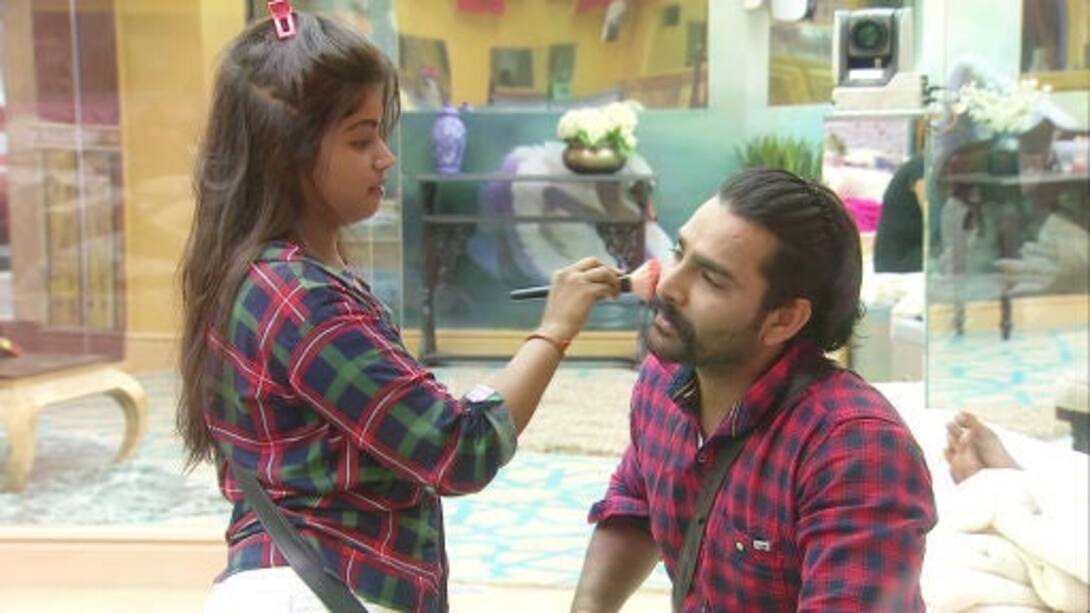 Day 31: Lokesh turns Manveer's stylist