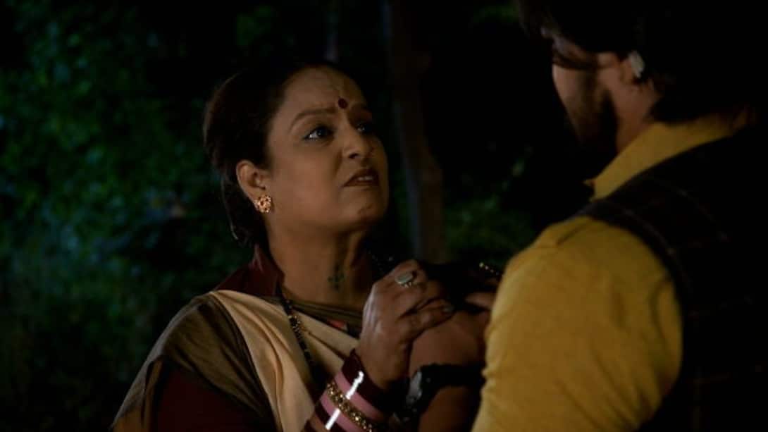 Indrani devi emotionally blackmails Rudra