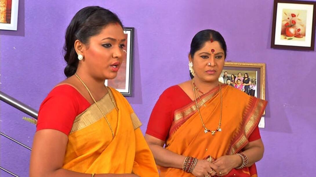 Bhumika threatens Devika