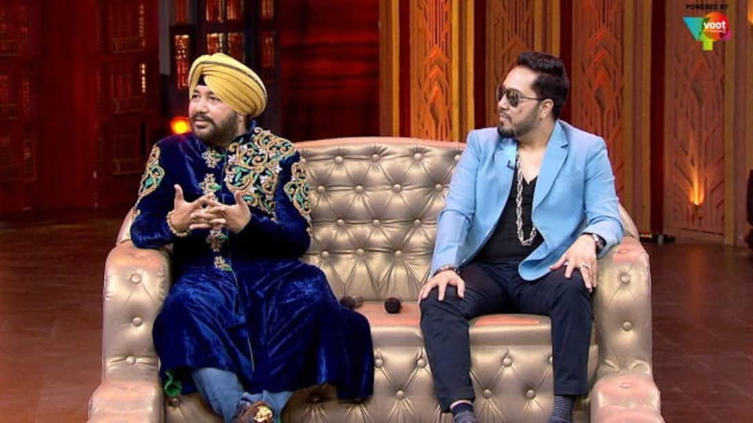 Daler Mehndi and Mika Singh on stage