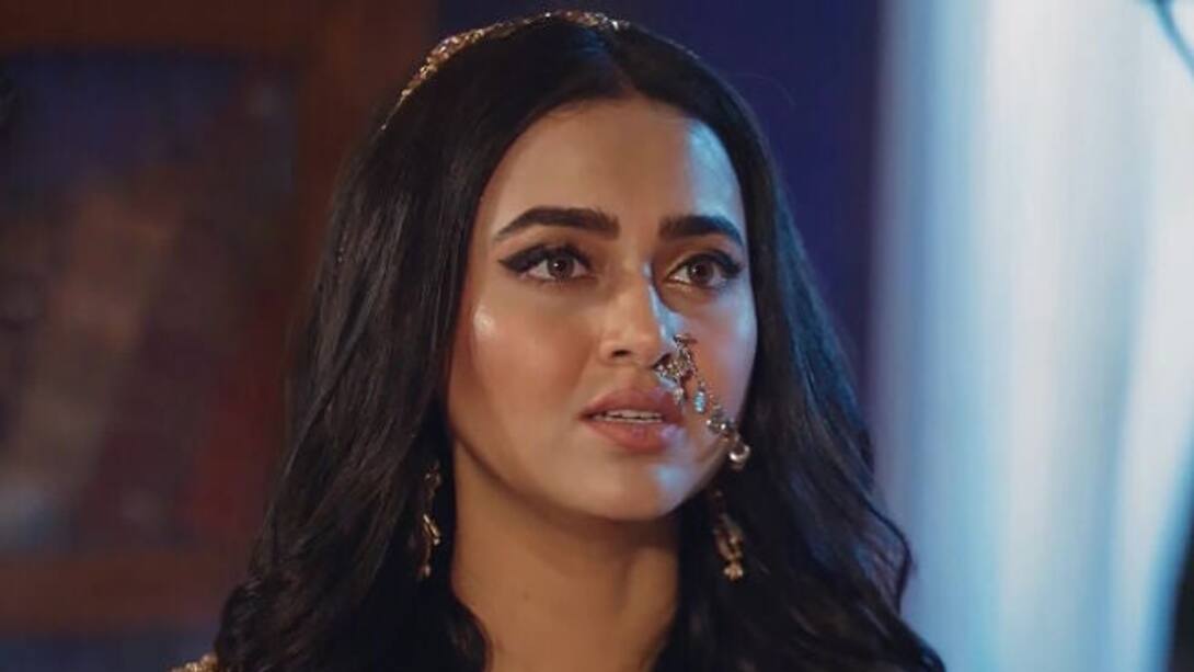 Saradha wants to kill Heena