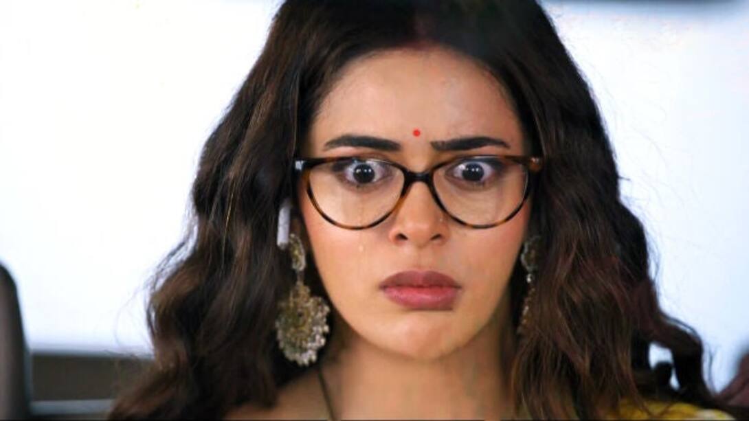 Watch Sejal Seems Resolute! Video Online(HD) On JioCinema