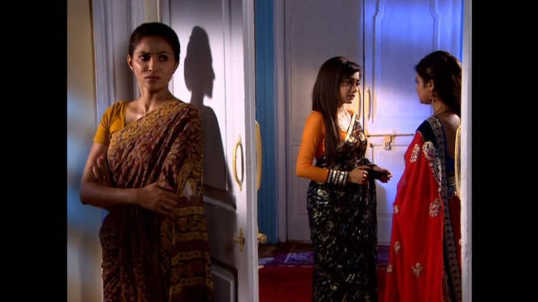 Mukta has to chose between Rani and Manav
