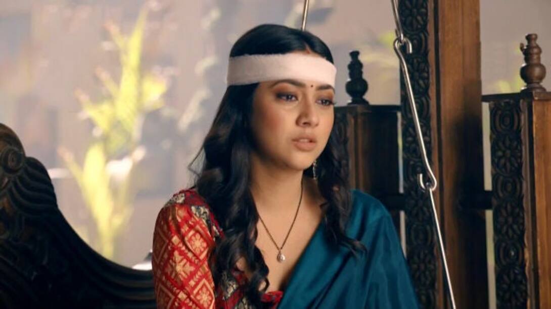 Pakhi in dilemma