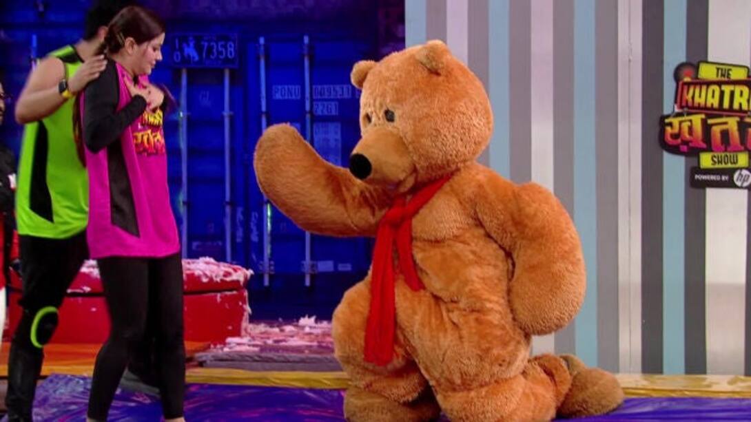 Teddy proposes to Rubina
