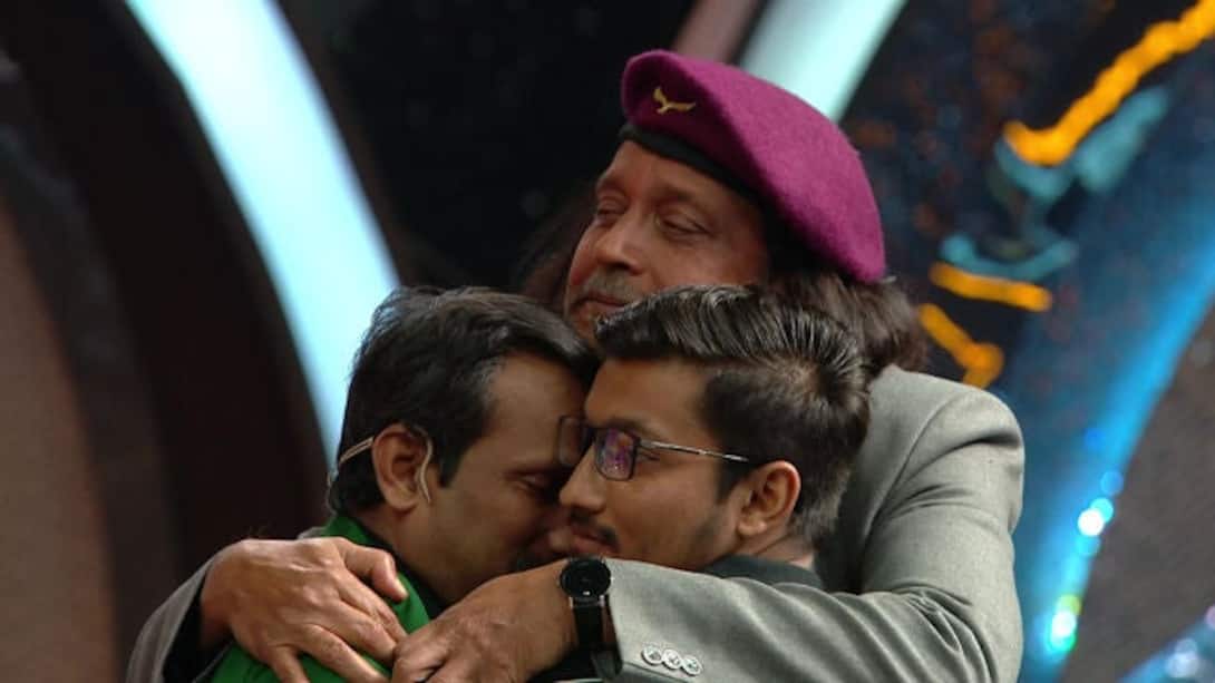 Mithun hugs Manoj and his son