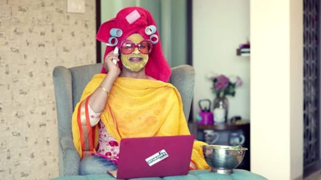 Pammi Aunty is back!