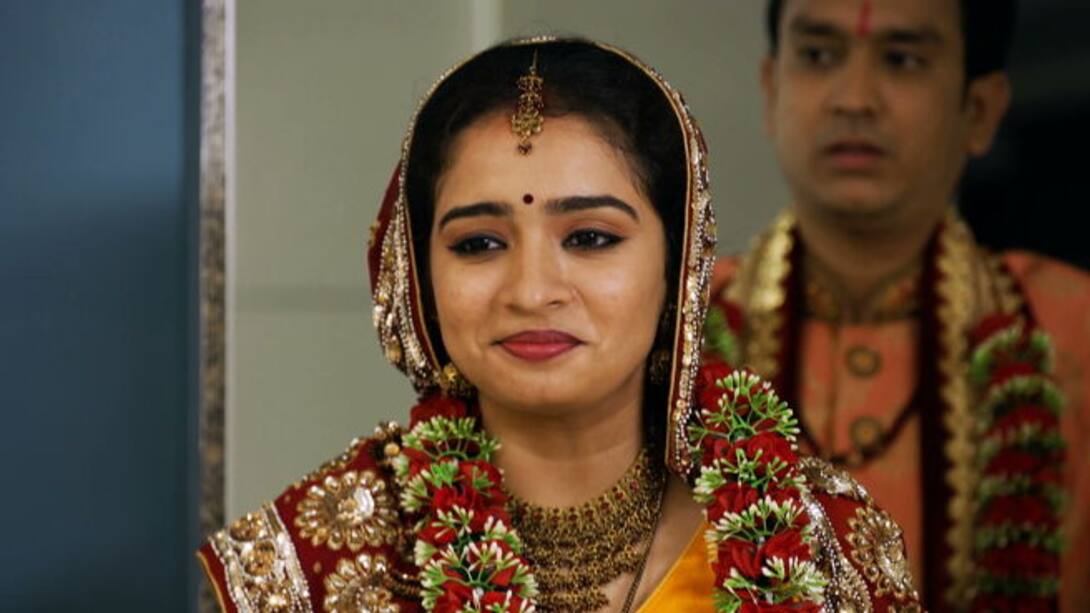 Raashi gets married to Rishikesh