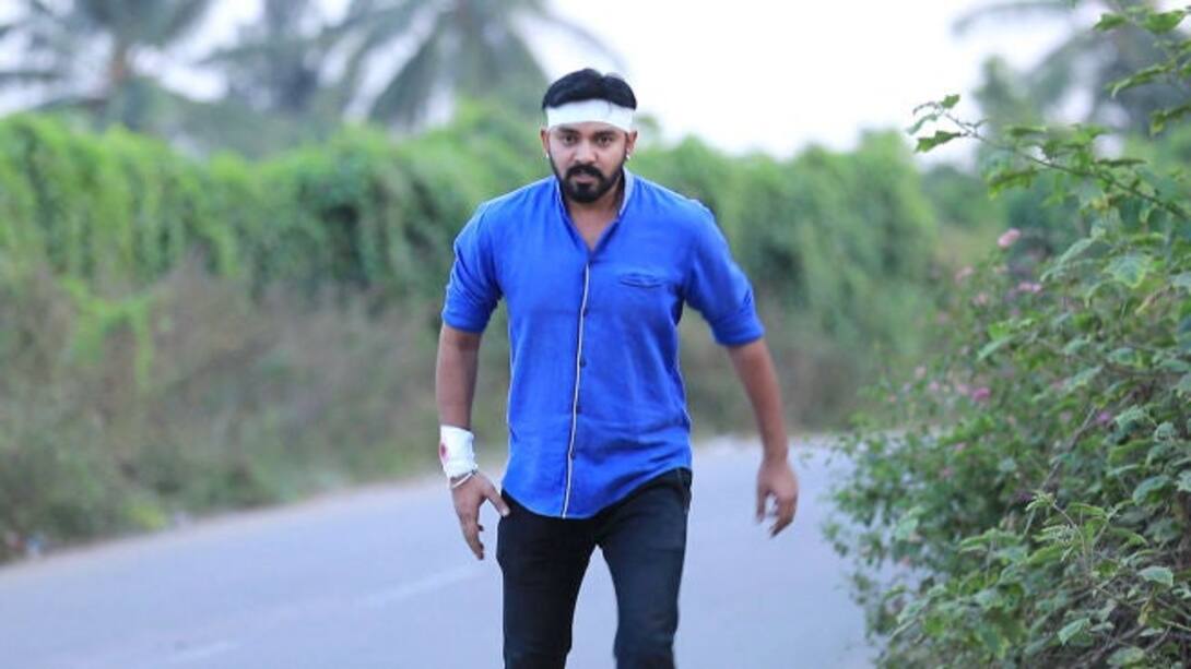 Nikhil escapes from the hospital