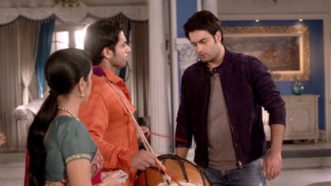 Harman receives flashes of his past