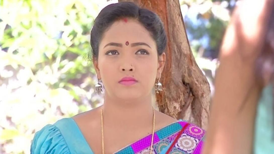 Devika reveals the truth about Akash being alive.
