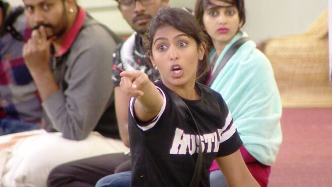 Samyuktha's rocking entry