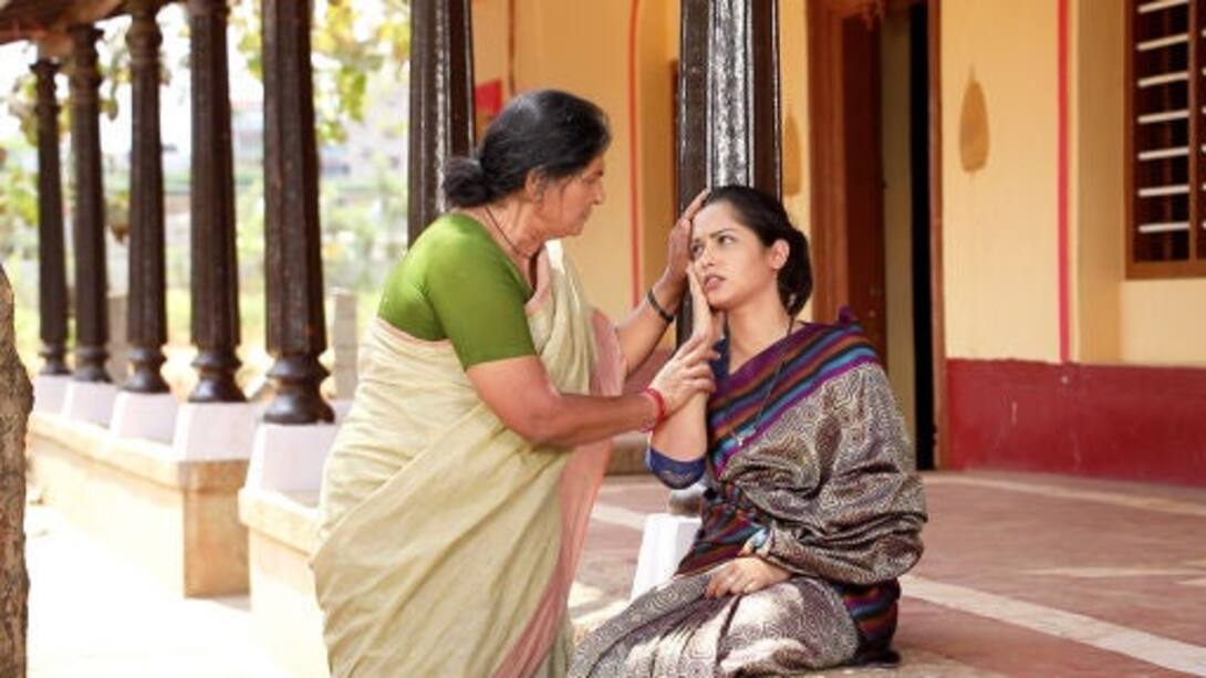 Muniyamma comes to Nandini's aid