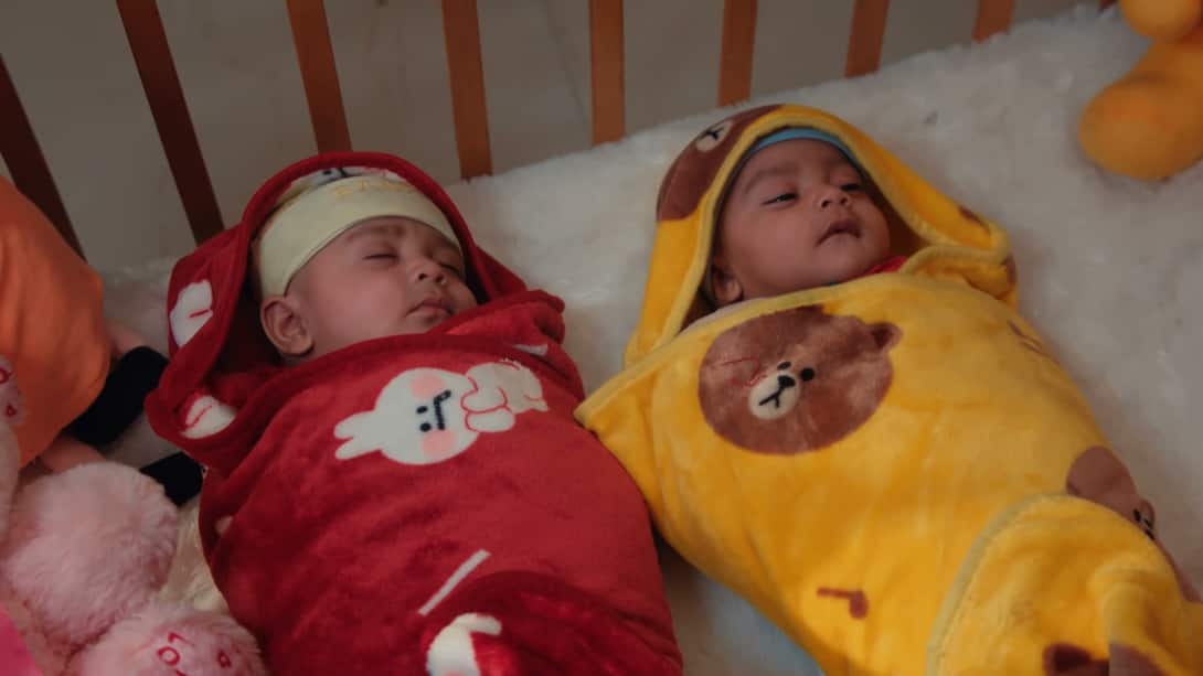 Prarthana gives birth to twins