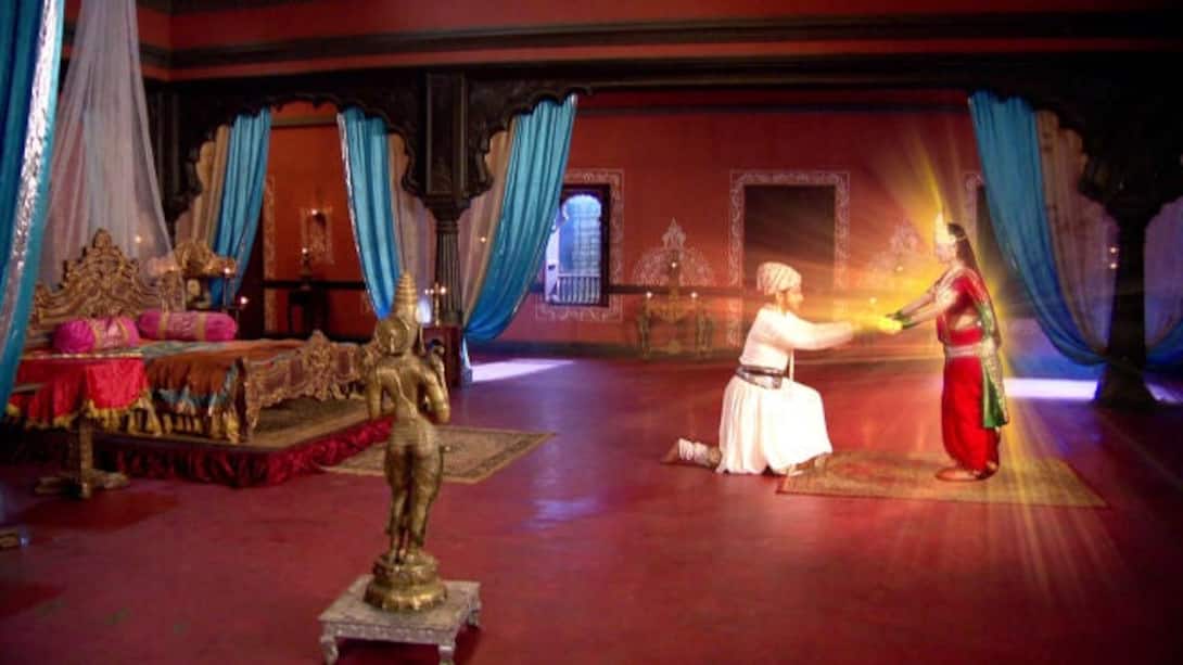 Maa Bhavani appears and blesses Shivaji
