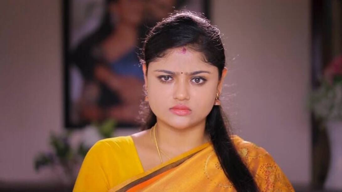 Anandhi is worried